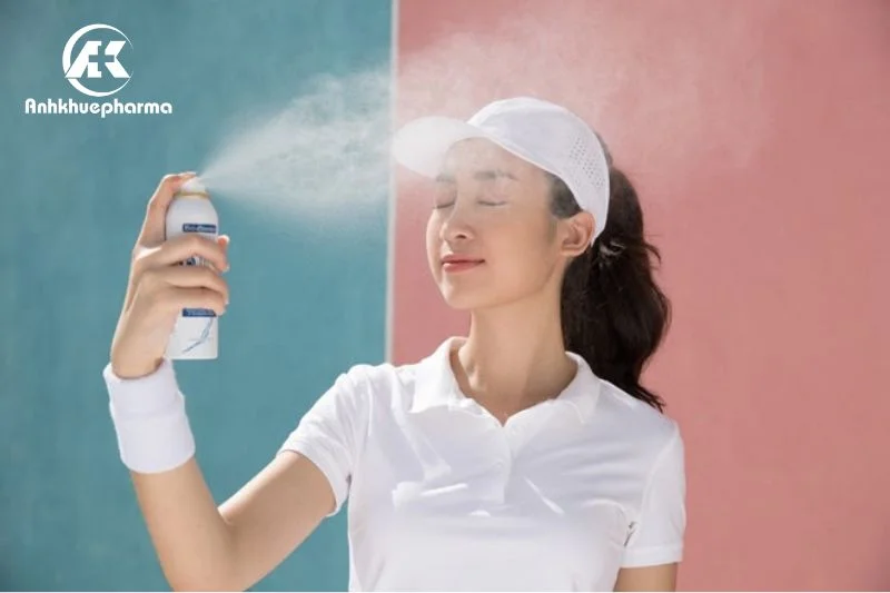 Chăm sóc da vào mùa hè không được bỏ qua bước dưỡng ẩm, xịt khoáng