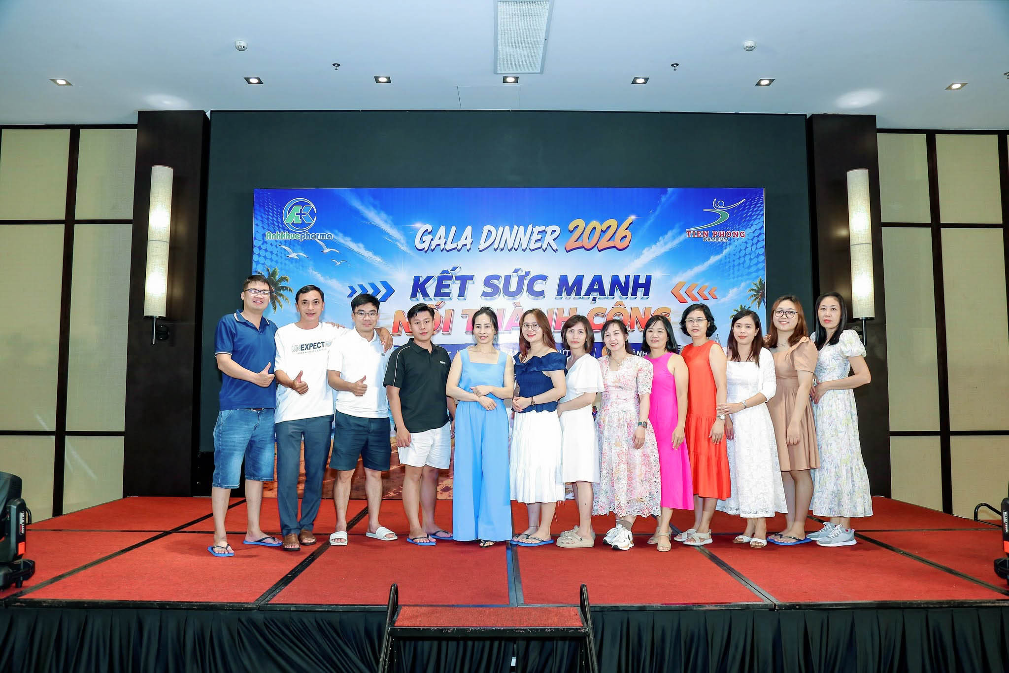 Recap chuyến Team Building 2026 của Anh Khuê Pharma: Gắn kết đồng đội – Lan tỏa năng lượng Recap chuyến Team Building 2026 của Anh Khuê Pharma: Gắn kết đồng đội – Lan tỏa năng lượng anh khue pharma 10