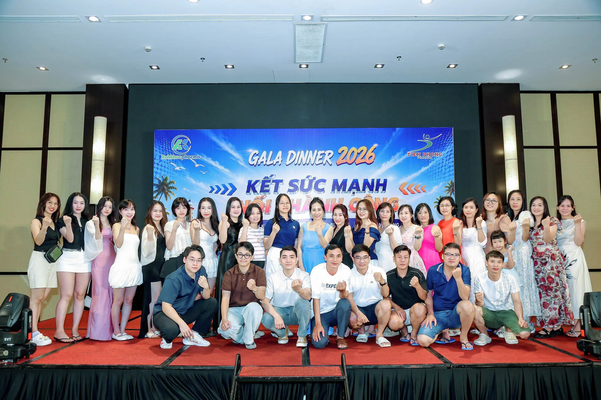 Recap chuyến Team Building 2026 của Anh Khuê Pharma: Gắn kết đồng đội – Lan tỏa năng lượng Recap chuyến Team Building 2026 của Anh Khuê Pharma: Gắn kết đồng đội – Lan tỏa năng lượng anh khue pharma 8